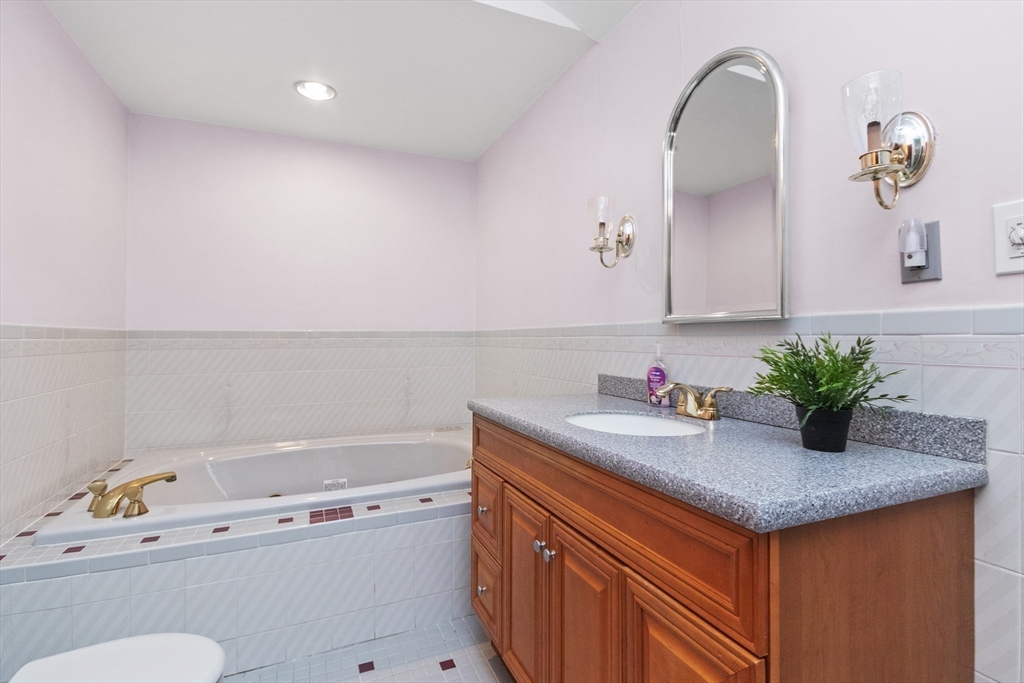 27 Locust Street Dedham, MA 02026 - Photo 12 of 20 Gallery Image 12