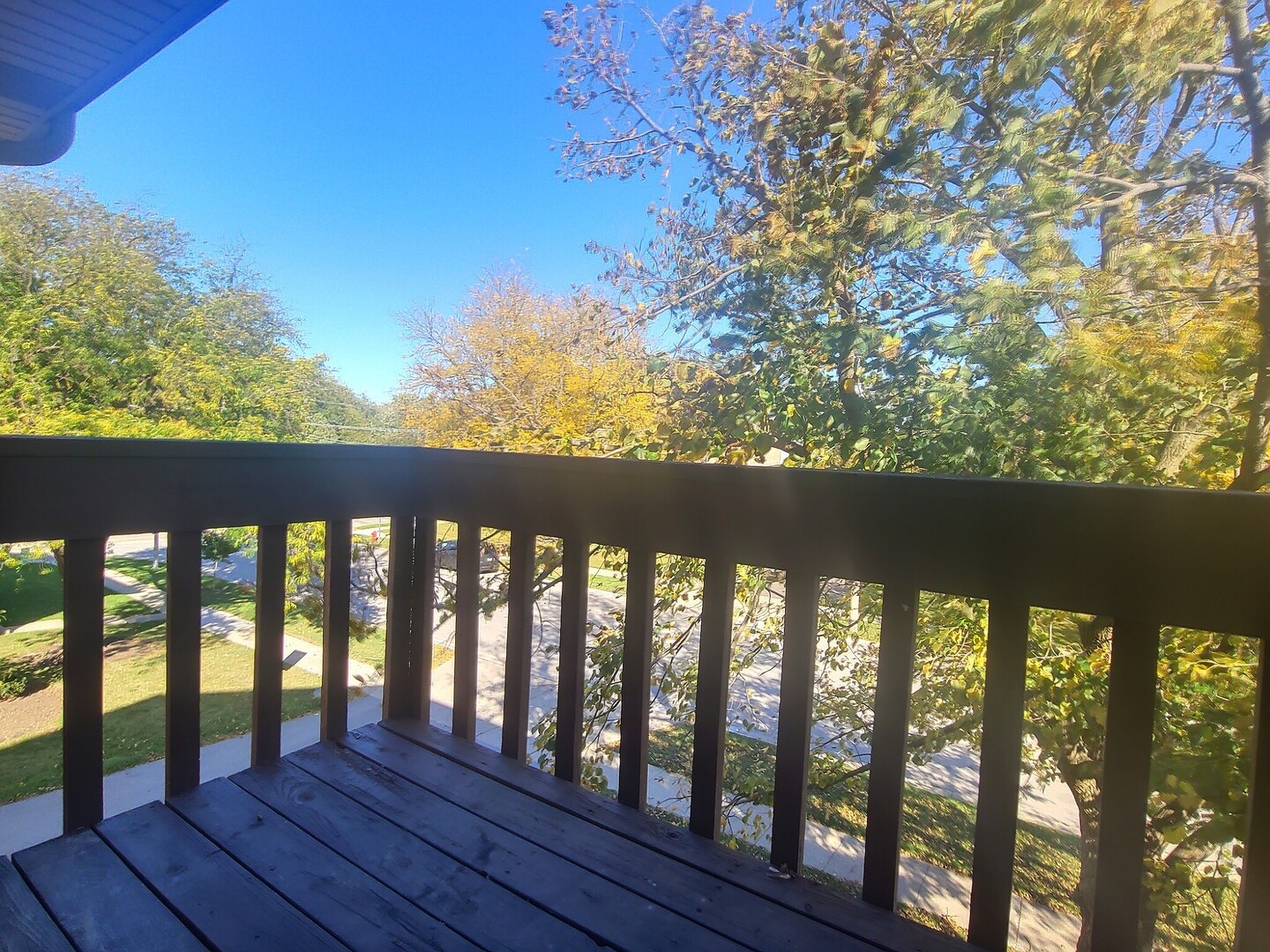 266 12th Street, Unit 3F Wheeling, IL 60090 - Photo 9 of 11 a view of porch with wooden floor
