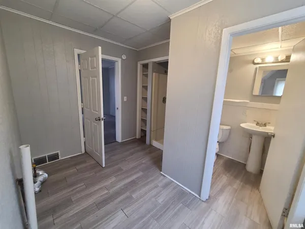 $89,900 | 540 16th Avenue, East Moline, IL 61244