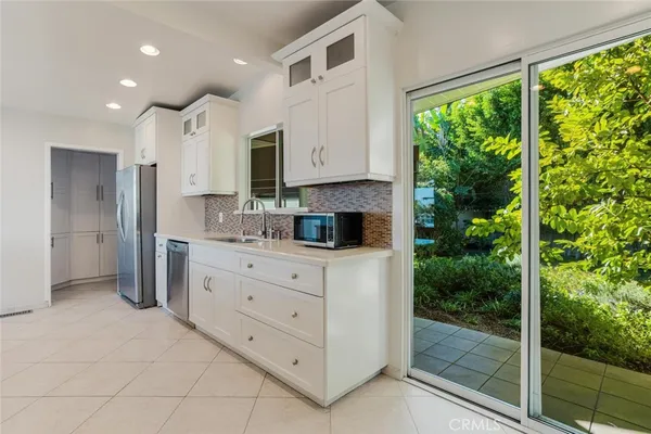 $8,000 | 3844 Bobstone Drive, Sherman Oaks, CA 91423