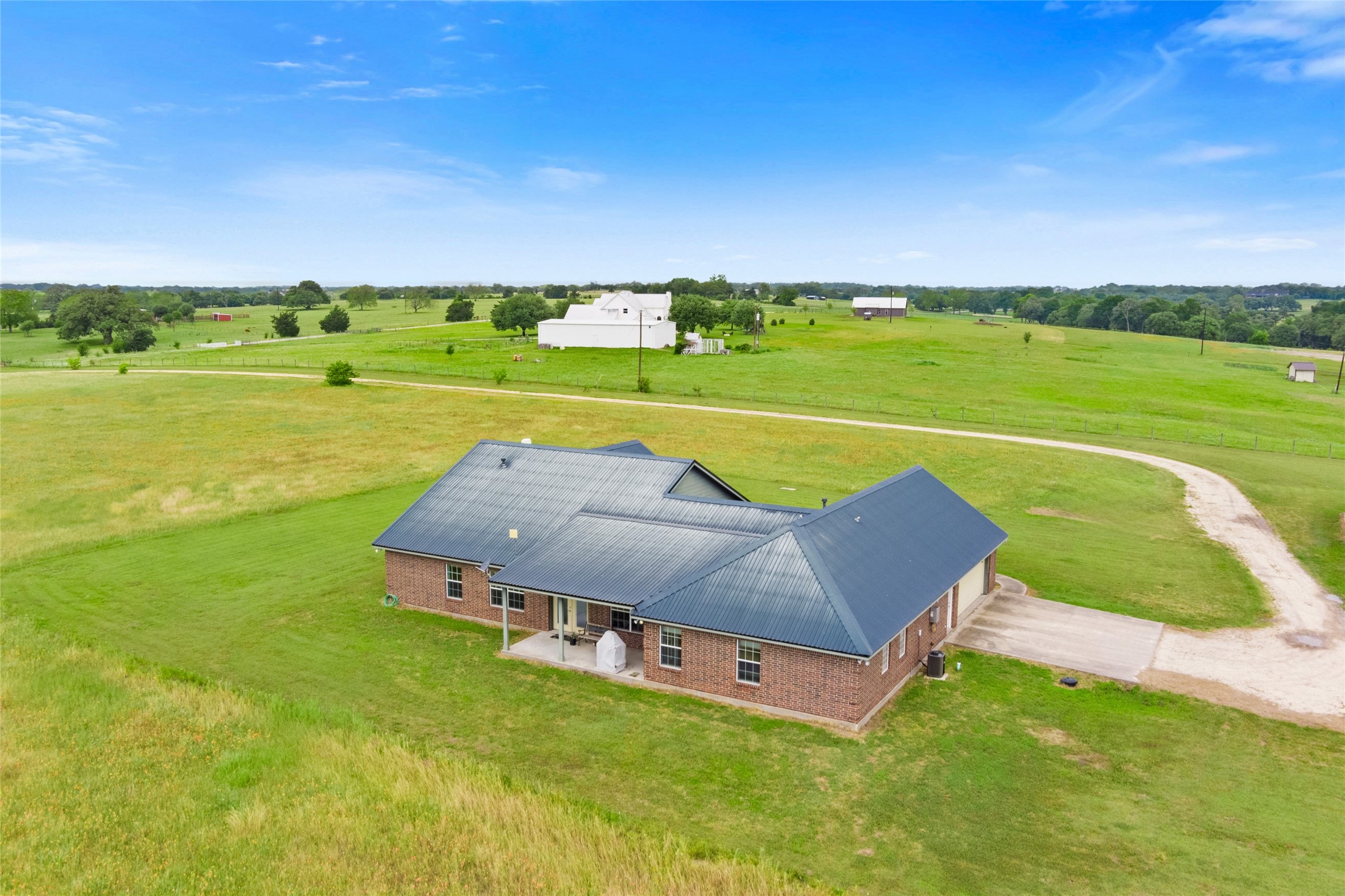 5750 Cedar Hill Road Brenham, TX 77833 - Photo 6 of 46