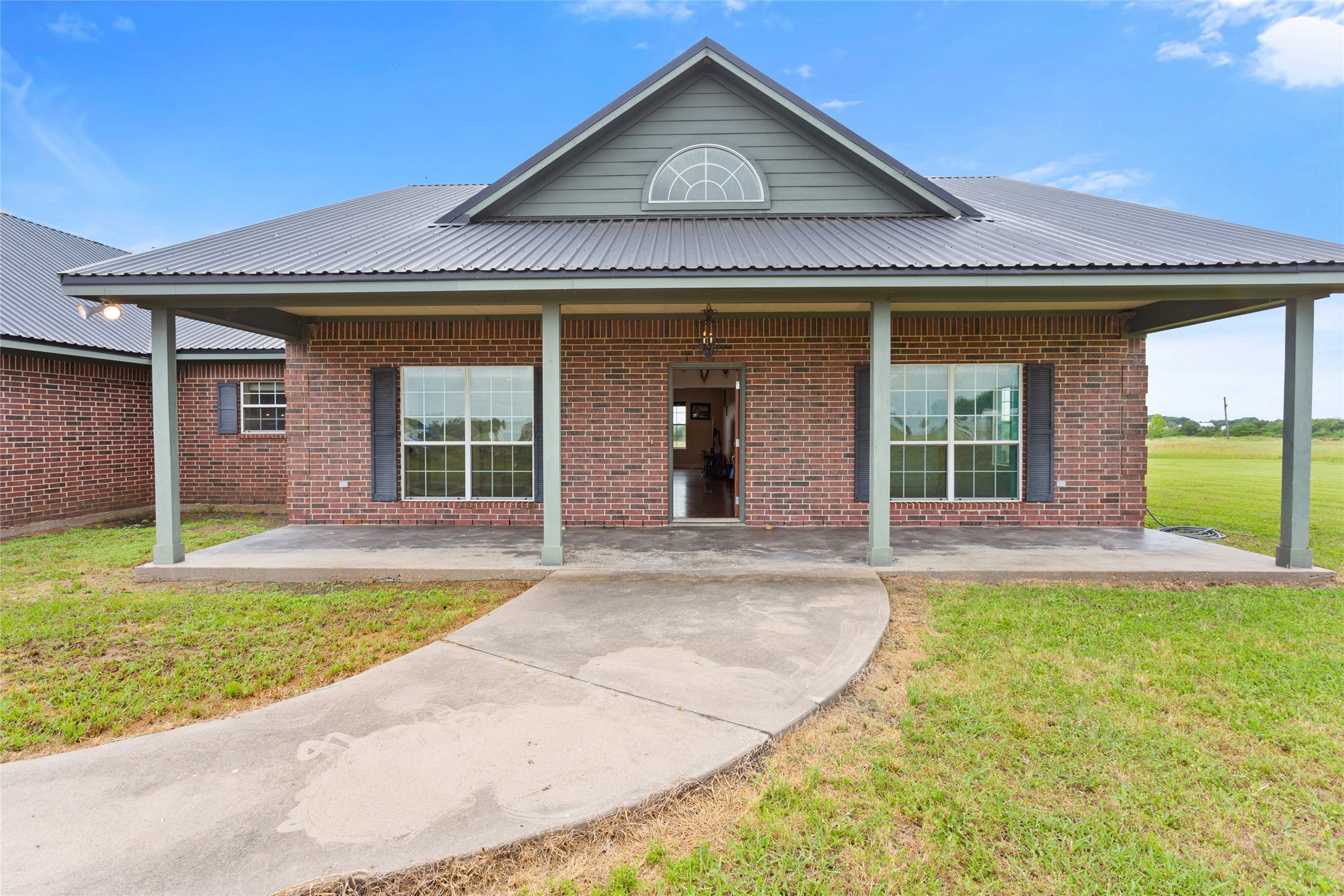 5750 Cedar Hill Road Brenham, TX 77833 - Photo 10 of 46 Welcome to 5750 Cedar Hill Rd. Let's take a look inside!