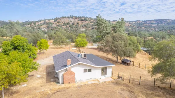 $449,900 | 29531 Morgan Canyon Road, Prather, CA 93651