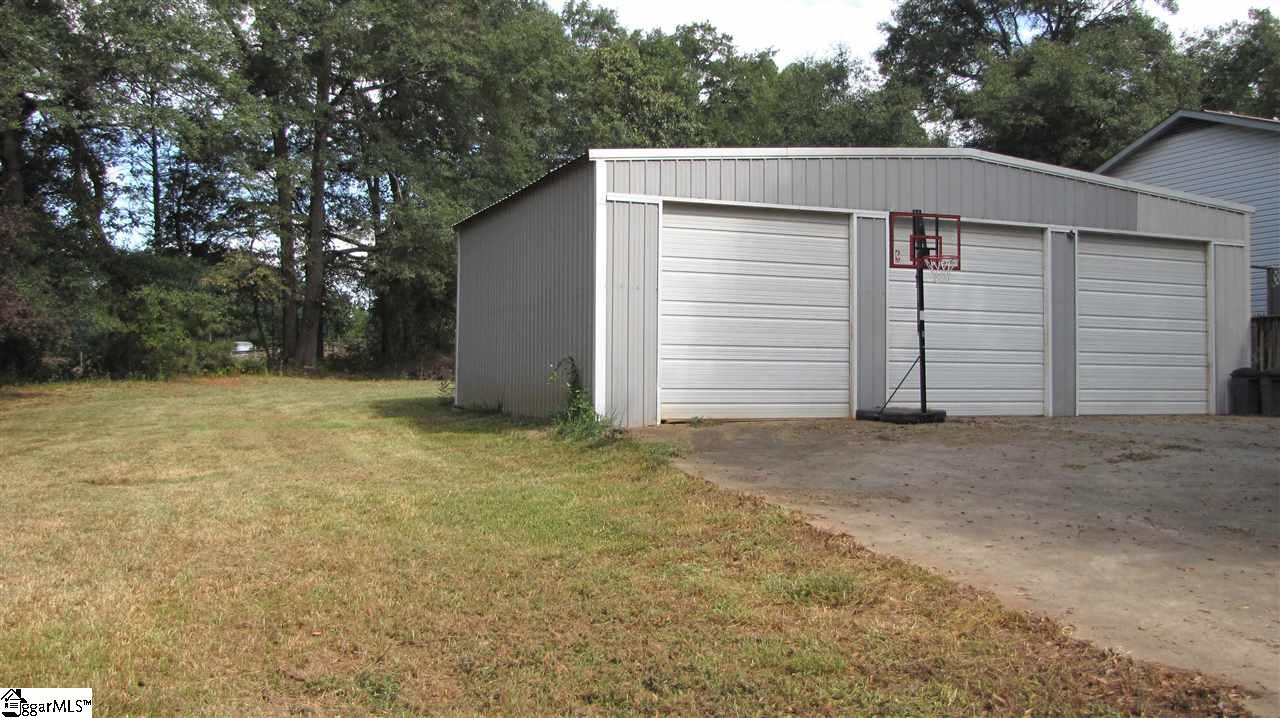 1806 Welcome Road Williamston, SC 29697 - Photo 2 of 16
