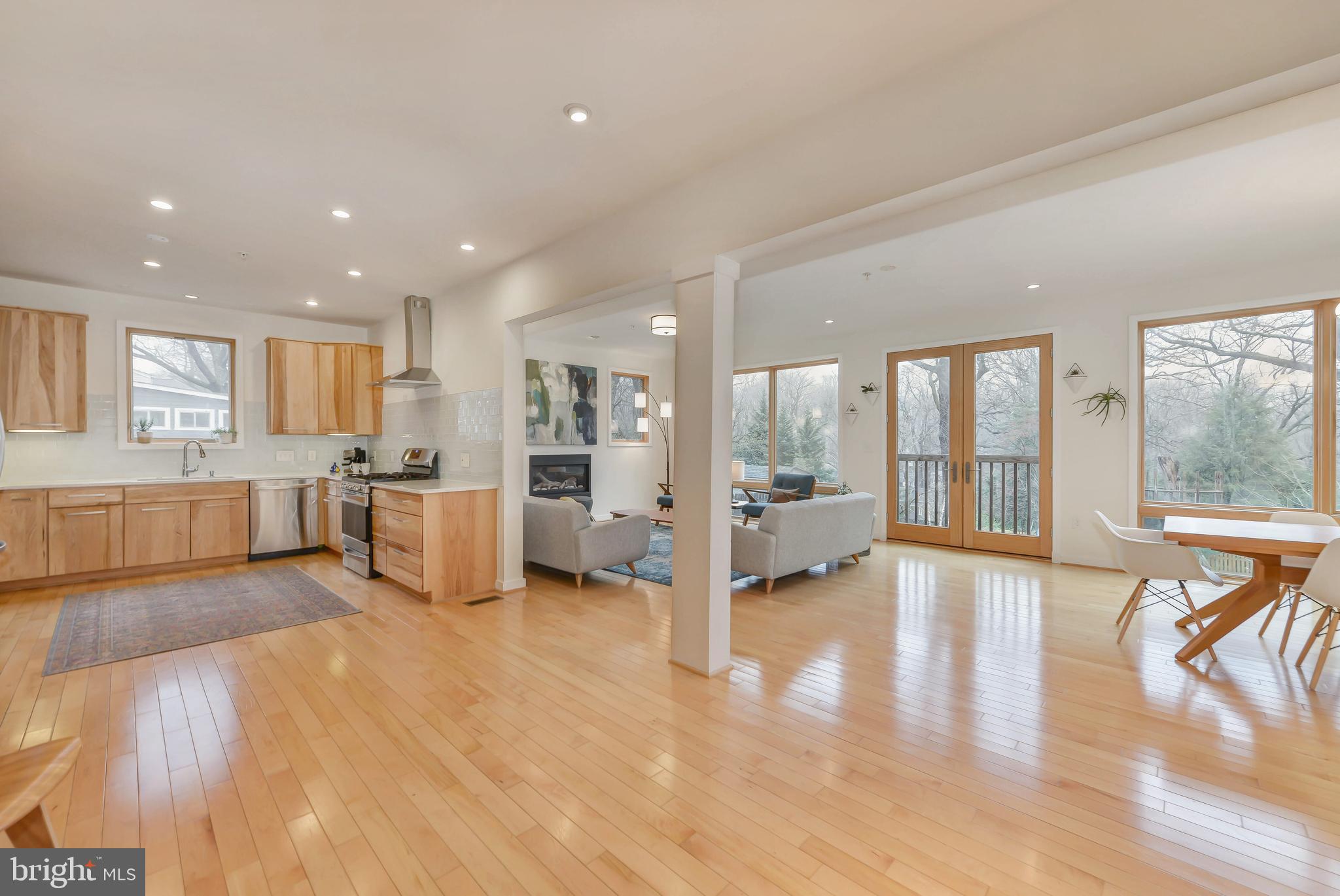 127 Ritchie Avenue Silver Spring, MD 20910 - Photo 12 of 133