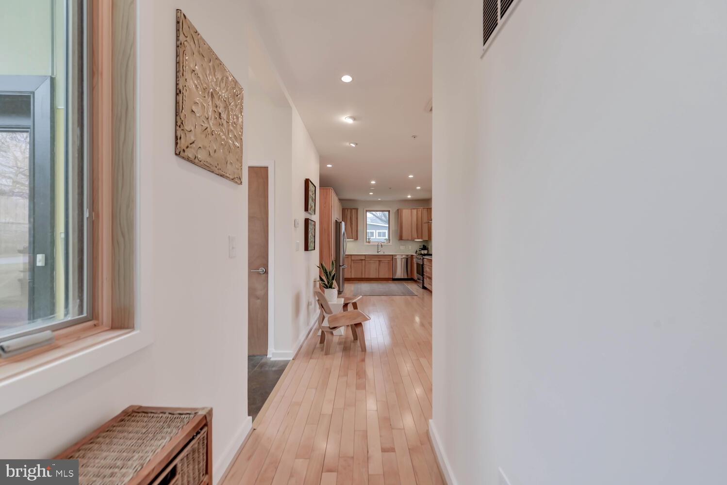 127 Ritchie Avenue Silver Spring, MD 20910 - Photo 20 of 133
