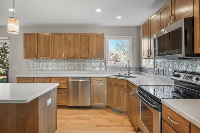 $600,000 | 5734 Rosslare Lane, Fitchburg, WI 53711