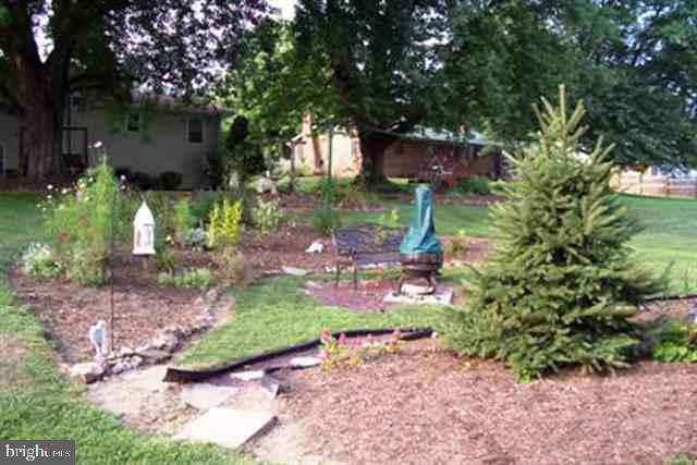 308 Valley Road Etters, PA 17319 - Photo 3 of 12 Gallery Image 3