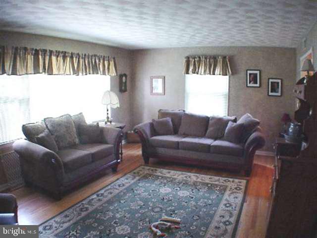 308 Valley Road Etters, PA 17319 - Photo 6 of 12 Gallery Image 6
