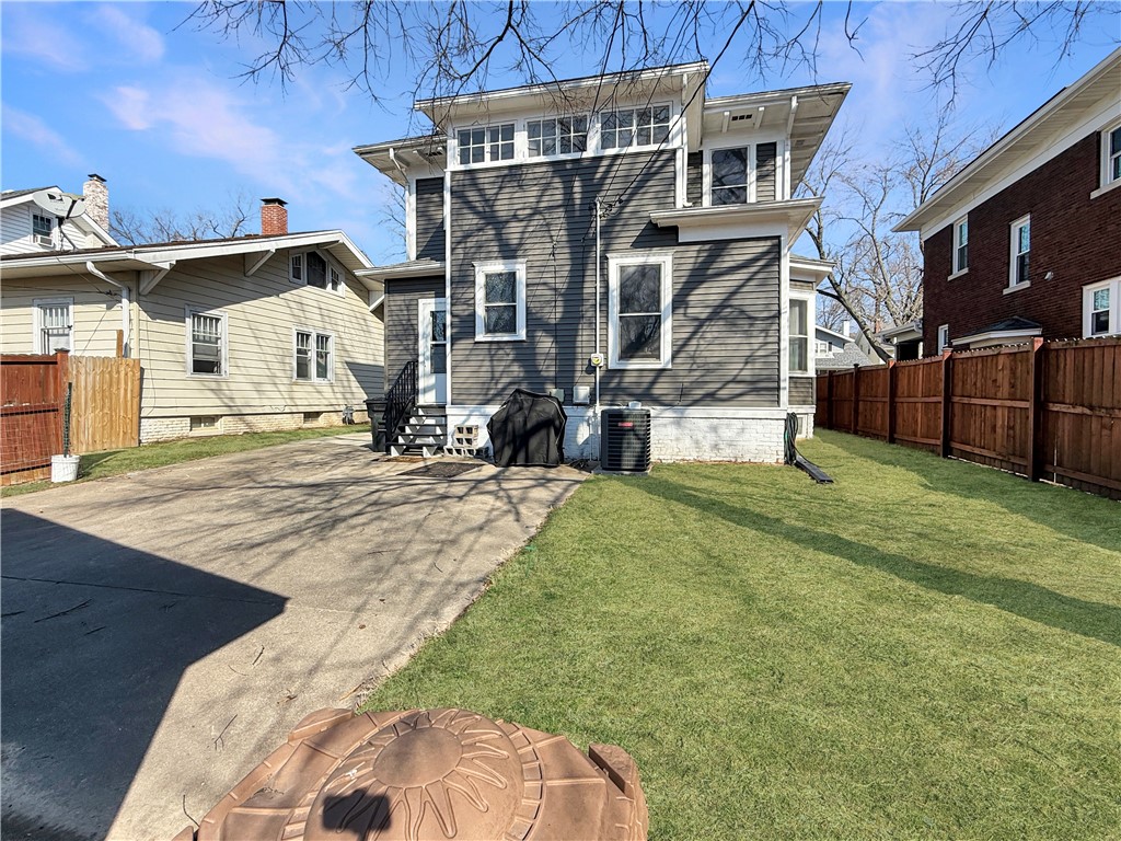 135 North Taylor Avenue Decatur, IL 62522 - Photo 27 of 30 Gallery Image 27