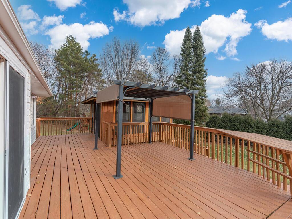18123 Valley View Road Eden Prairie, MN 55346 - Photo 27 of 36 Gallery Image 27