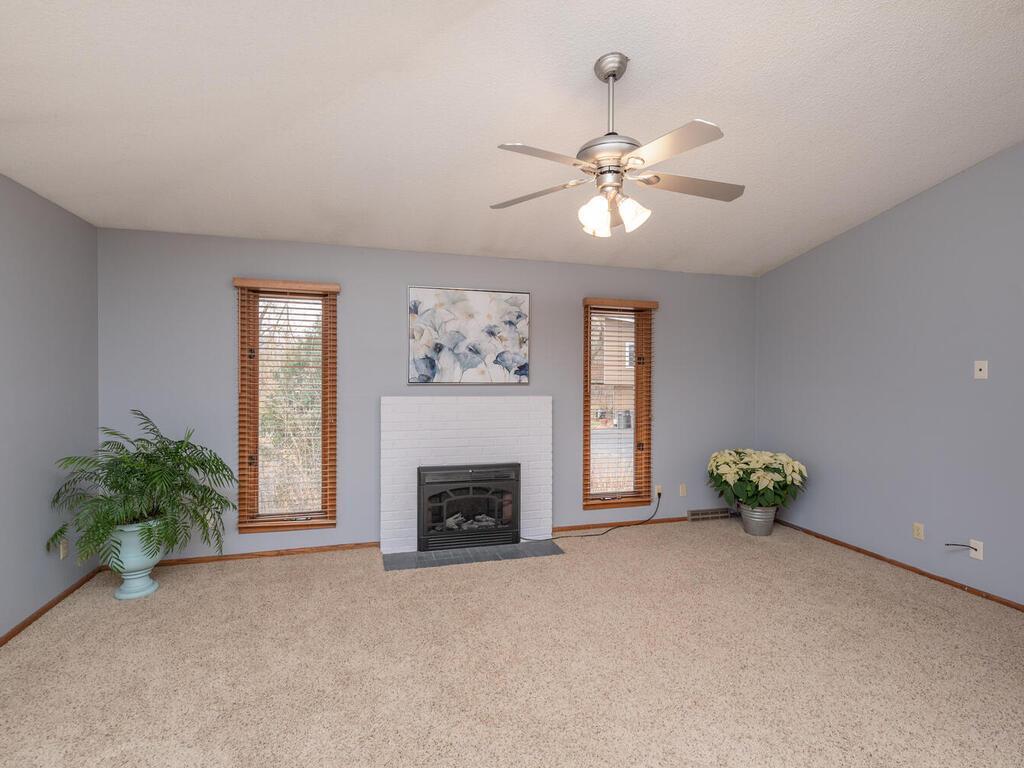 18123 Valley View Road Eden Prairie, MN 55346 - Photo 5 of 36 Gallery Image 5