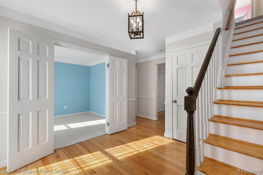 1390 Chestnut Lane Rochester Hills, MI 48309 - Photo 3 of 42 Gallery Image 3