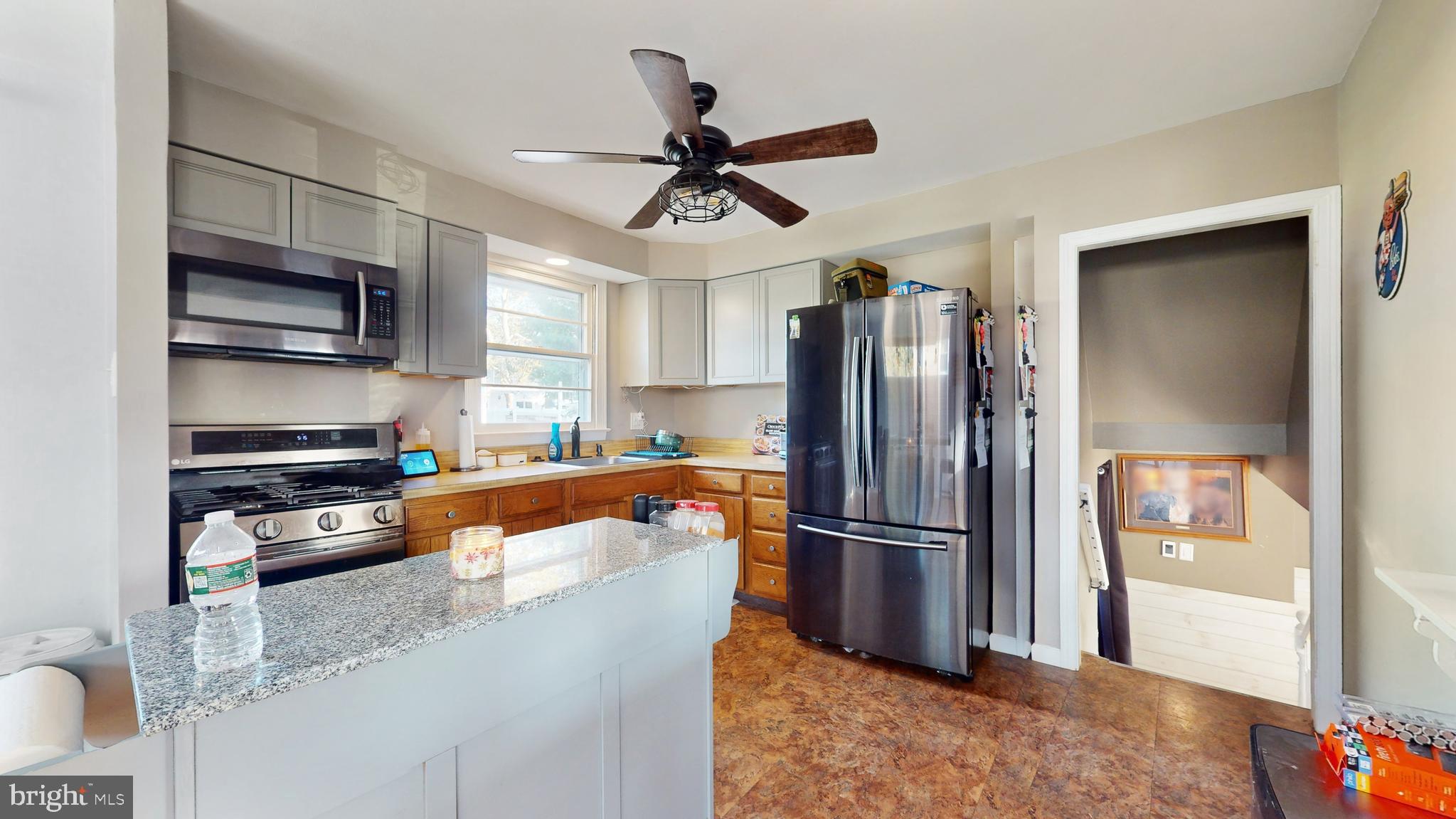 110 Valleybrook Road East Cherry Hill, NJ 08034 - Photo 8 of 25 Kitchen with stainless steel appliances
