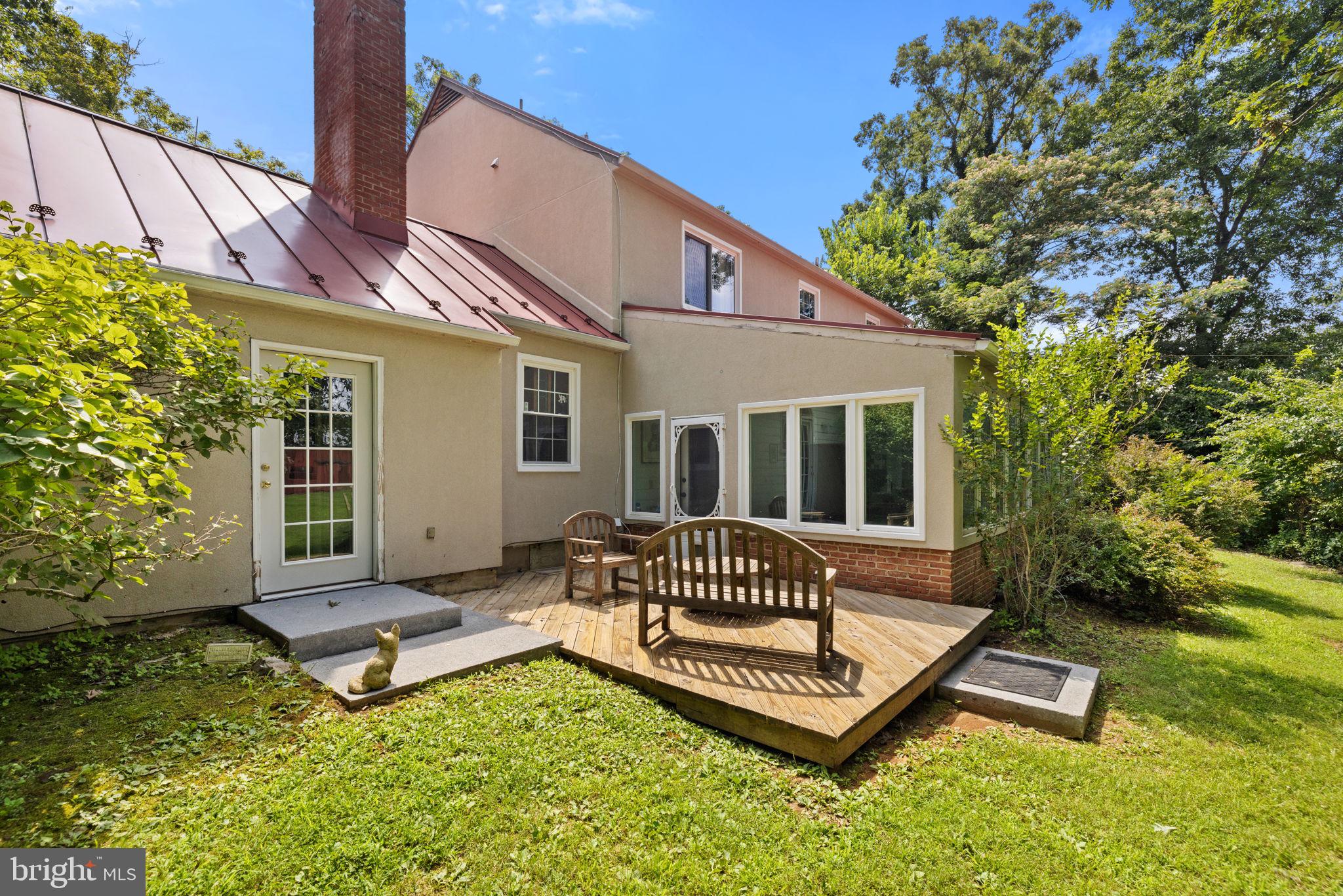 961 Summerville Road Boyce, VA 22620 - Photo 39 of 57 a front view of a house with garden