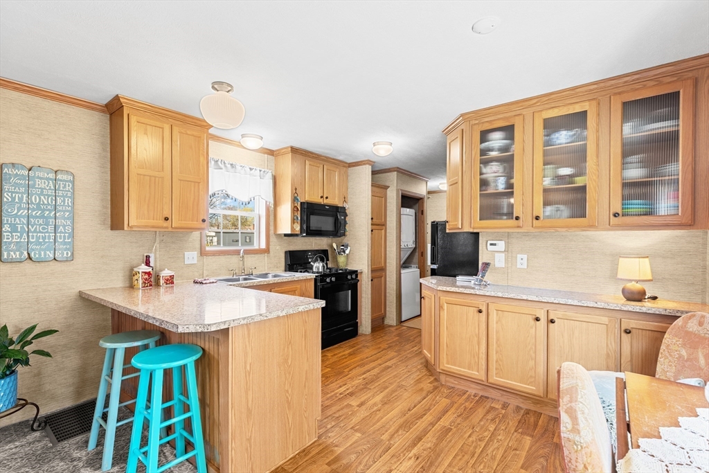8 Swifts Beach Road, Unit 33 Wareham, MA 02571 - Photo 4 of 21
