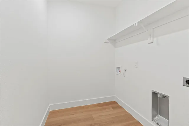 $295,000 | 9470 Sandyland Boulevard, Dallas, TX 75217