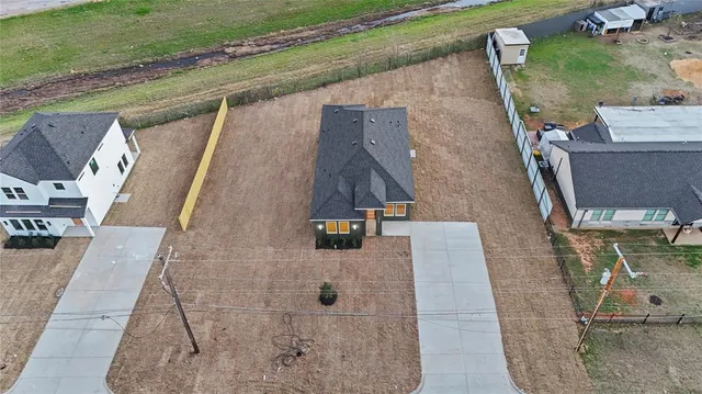 $295,000 | 9470 Sandyland Boulevard, Dallas, TX 75217