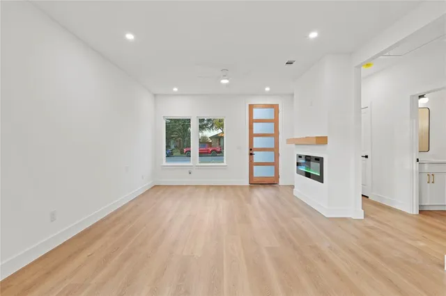 $295,000 | 9470 Sandyland Boulevard, Dallas, TX 75217