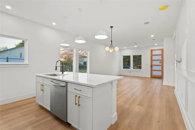 $295,000 | 9470 Sandyland Boulevard, Dallas, TX 75217