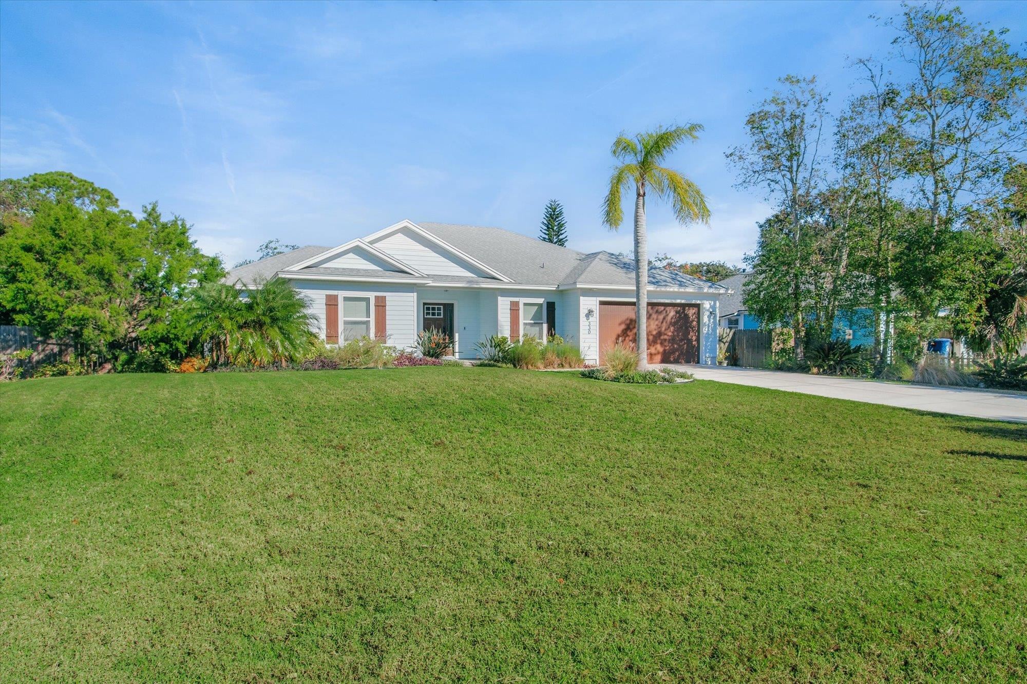 330 Biscayne Avenue St. Augustine, FL 32080 - Photo 48 of 49 a front view of house with yard and green space