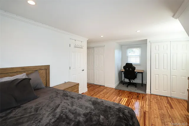 $899,999 | 132 Bethel Road, Albertson, NY 11507