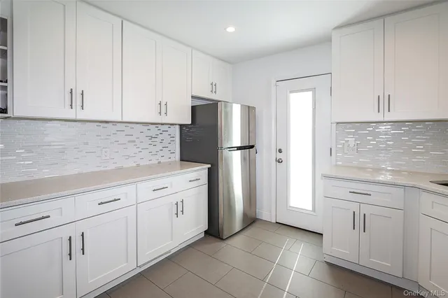 $899,999 | 132 Bethel Road, Albertson, NY 11507