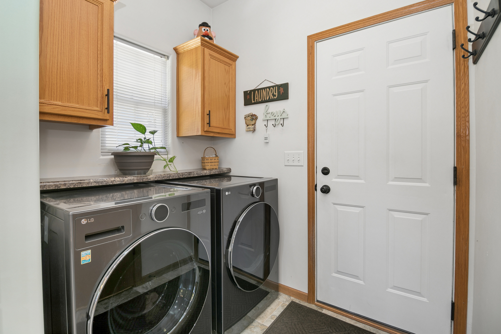 189 West Cermak Road Braidwood, IL 60408 - Photo 8 of 17