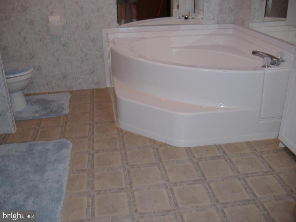 2511 Roundtop Road Hummelstown, PA 17036 - Photo 11 of 13 Gallery Image 11
