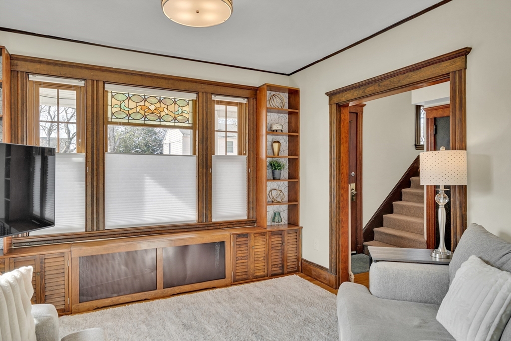 82 Oak Street Lexington, MA 02421 - Photo 5 of 42