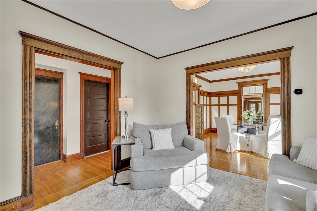 82 Oak Street Lexington, MA 02421 - Photo 7 of 42