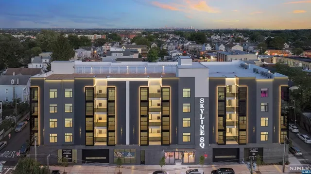 $3,095 | 22-36 Bloomfield Avenue, Unit 303, Paterson, NJ 07503