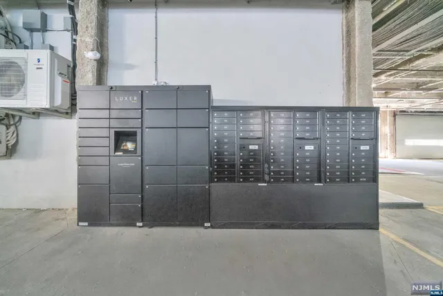 $3,095 | 22-36 Bloomfield Avenue, Unit 303, Paterson, NJ 07503