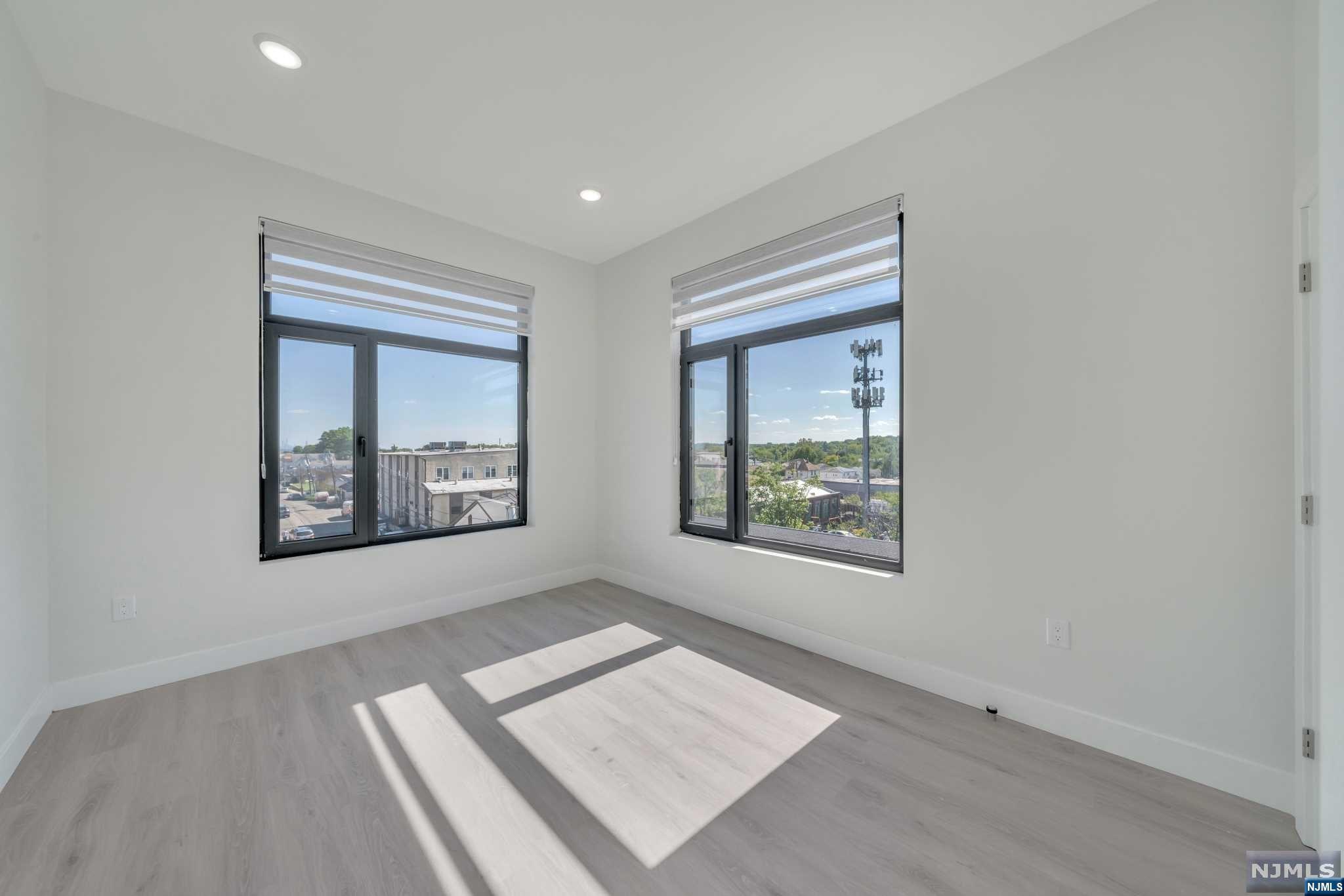 22-36 Bloomfield Avenue, Unit 303 Paterson, NJ 07503 - Photo 15 of 23