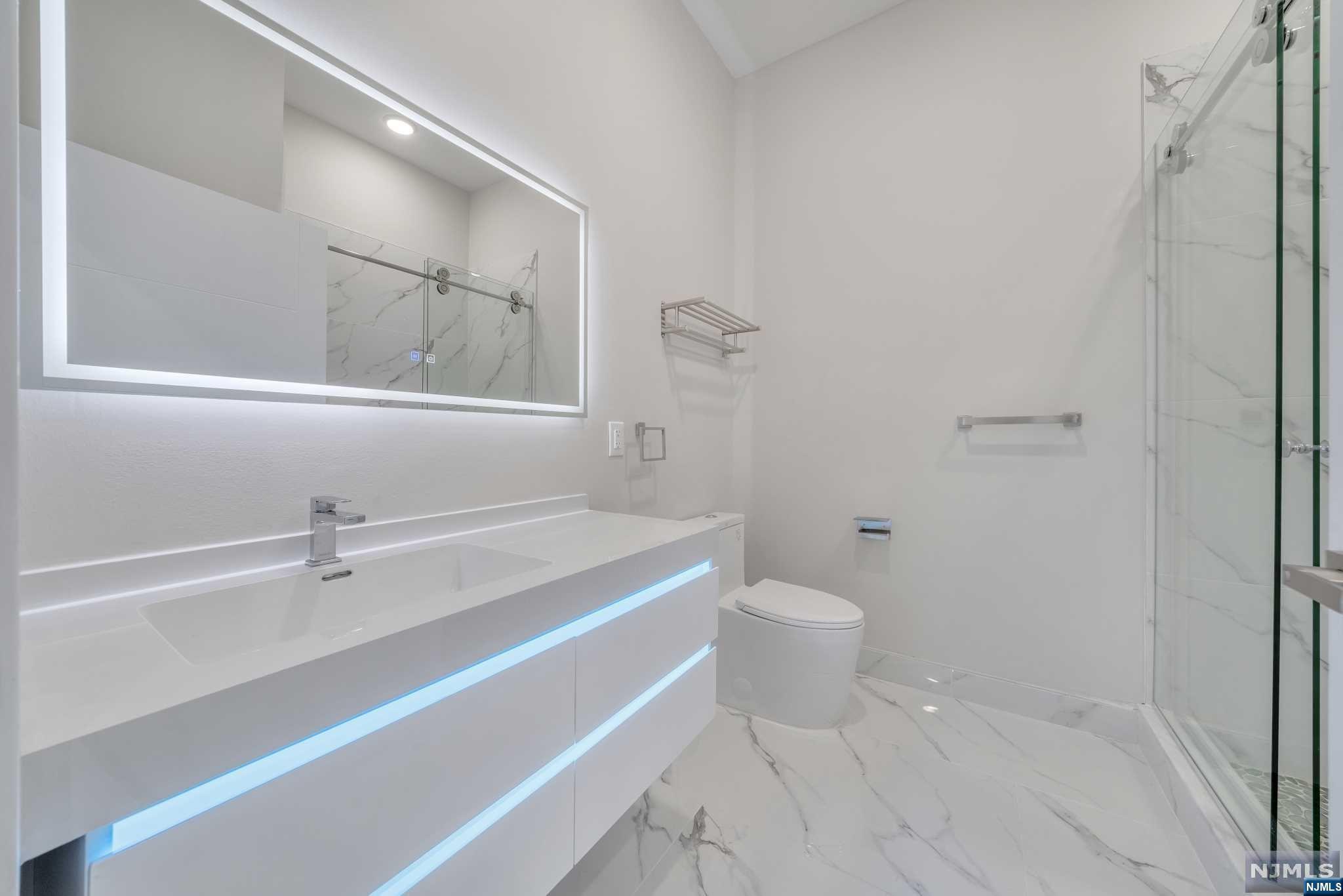 22-36 Bloomfield Avenue, Unit 303 Paterson, NJ 07503 - Photo 10 of 23