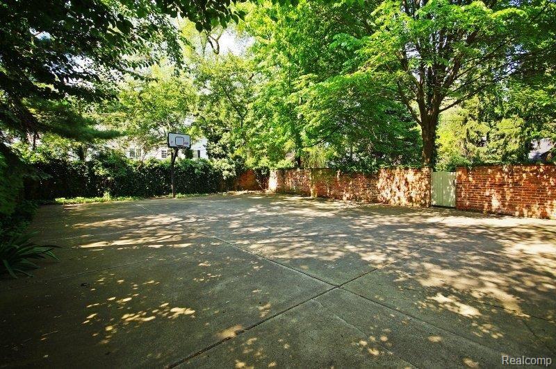 63 Cloverly Road Grosse Pointe, MI 48236 - Photo 25 of 25 DSC01123.JPG