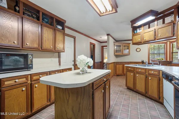 $289,500 | 809 Spring Lake Drive, Terry, MS 39170