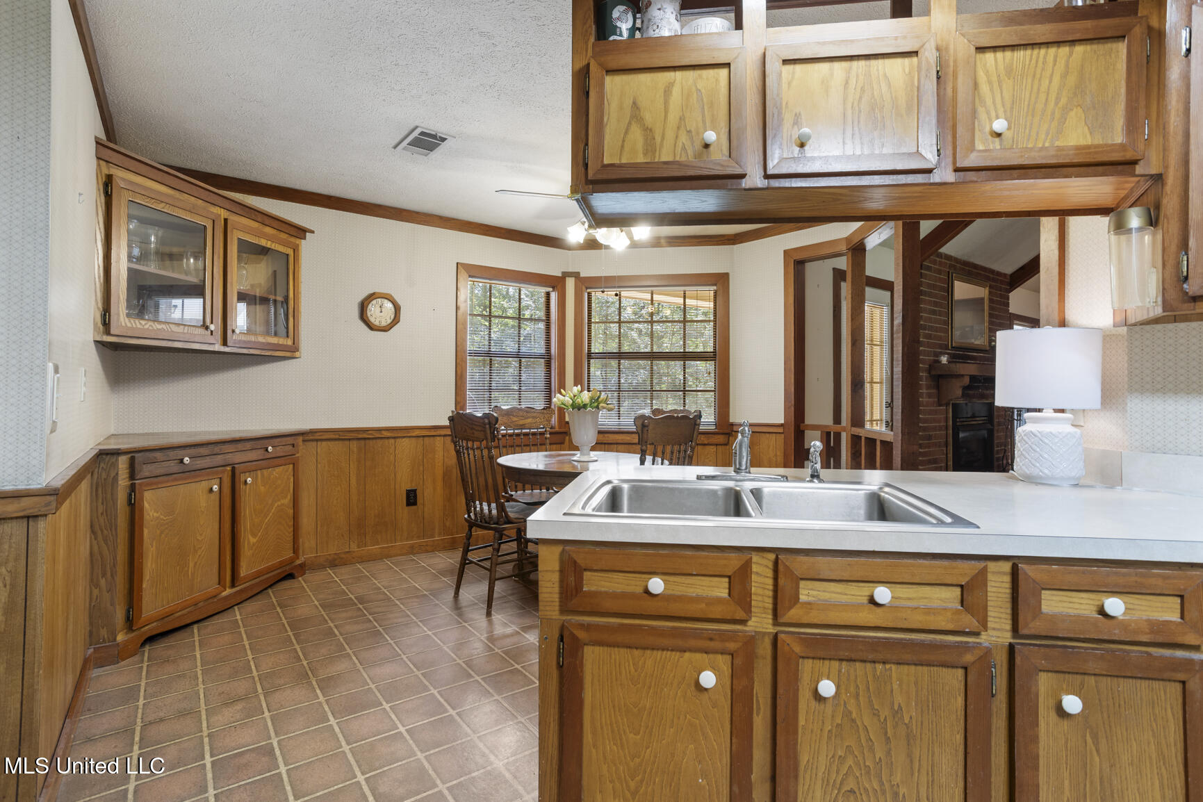 809 Spring Lake Drive Terry, MS 39170 - Photo 15 of 51 809 Spring Lake-15