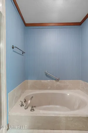 $289,500 | 809 Spring Lake Drive, Terry, MS 39170