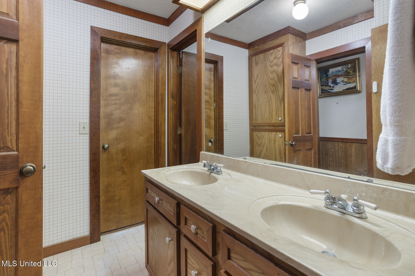 809 Spring Lake Drive Terry, MS 39170 - Photo 32 of 51 809 Spring Lake-32