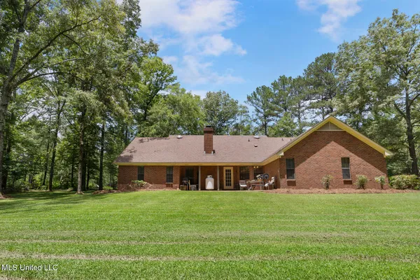 $289,500 | 809 Spring Lake Drive, Terry, MS 39170