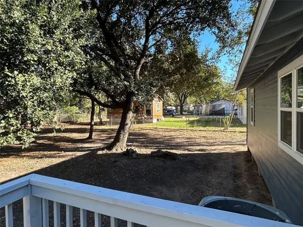 $1,800 | 21057 Live Oak Street, New Caney, TX 77357