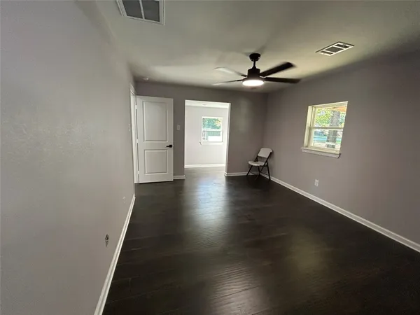 $1,800 | 21057 Live Oak Street, New Caney, TX 77357