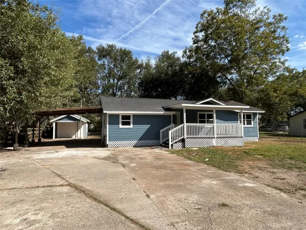 $1,800 | 21057 Live Oak Street, New Caney, TX 77357