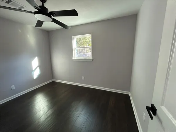$1,800 | 21057 Live Oak Street, New Caney, TX 77357