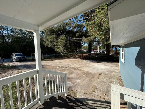 $1,800 | 21057 Live Oak Street, New Caney, TX 77357