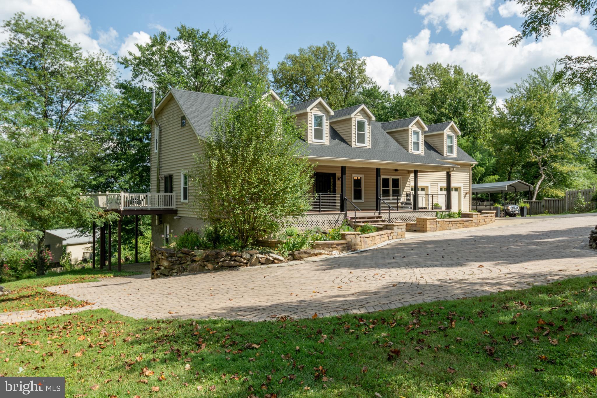 24515 Ridge Road Damascus, MD 20872 - Photo 2 of 53 Over 4,700 SF of living space