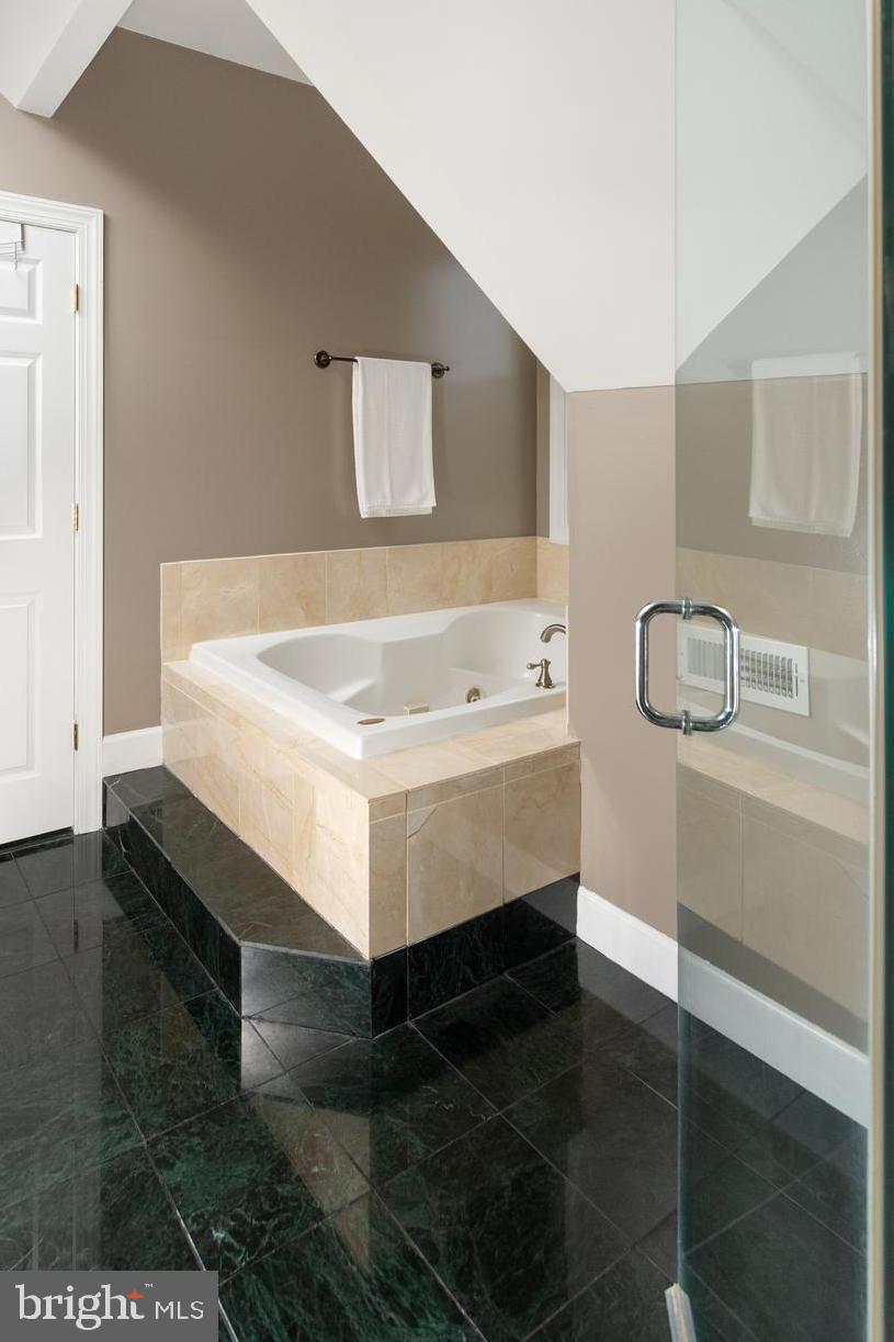 24515 Ridge Road Damascus, MD 20872 - Photo 24 of 53 Gallery Image 24