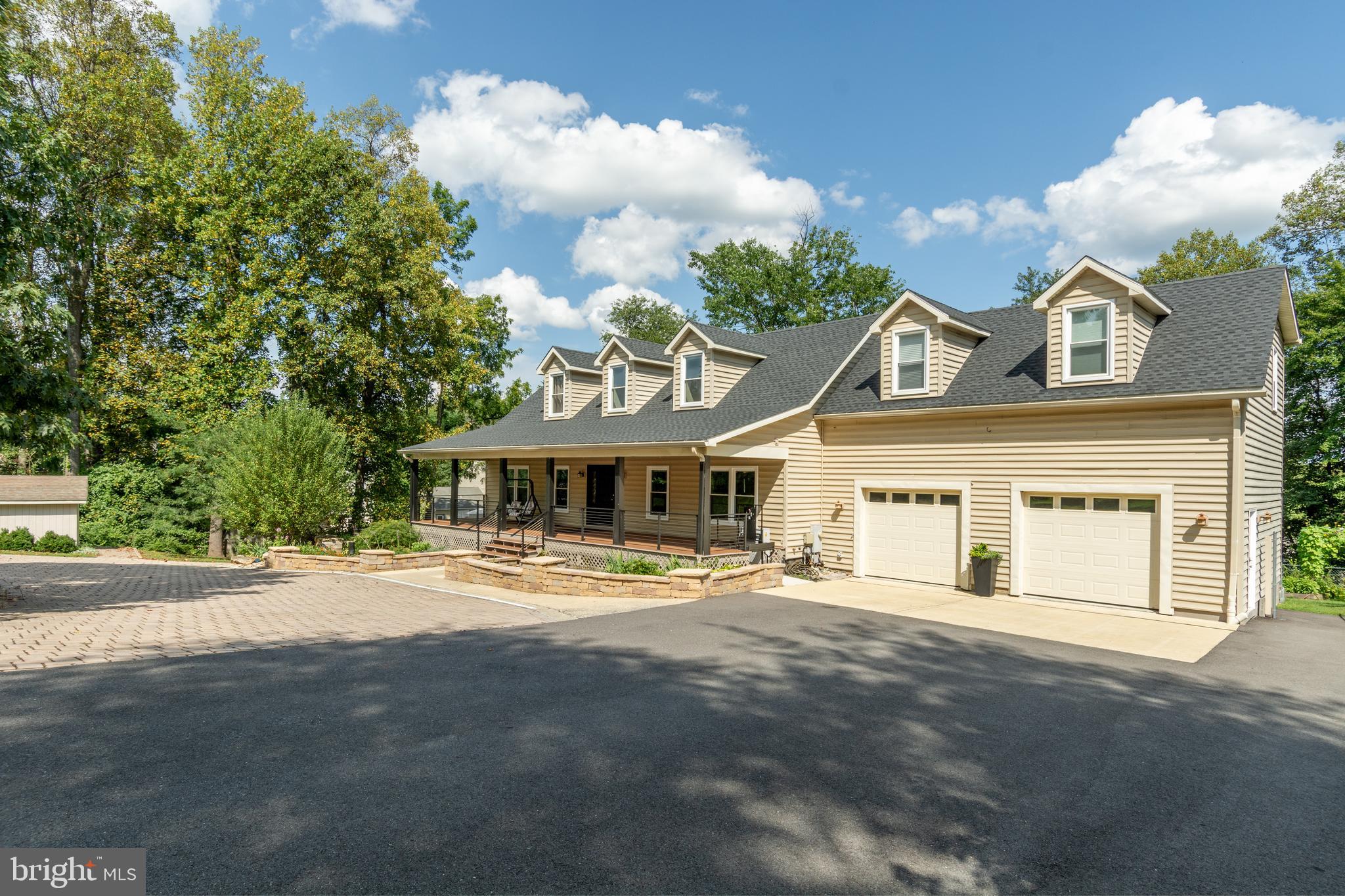 24515 Ridge Road Damascus, MD 20872 - Photo 3 of 53 Gallery Image 3