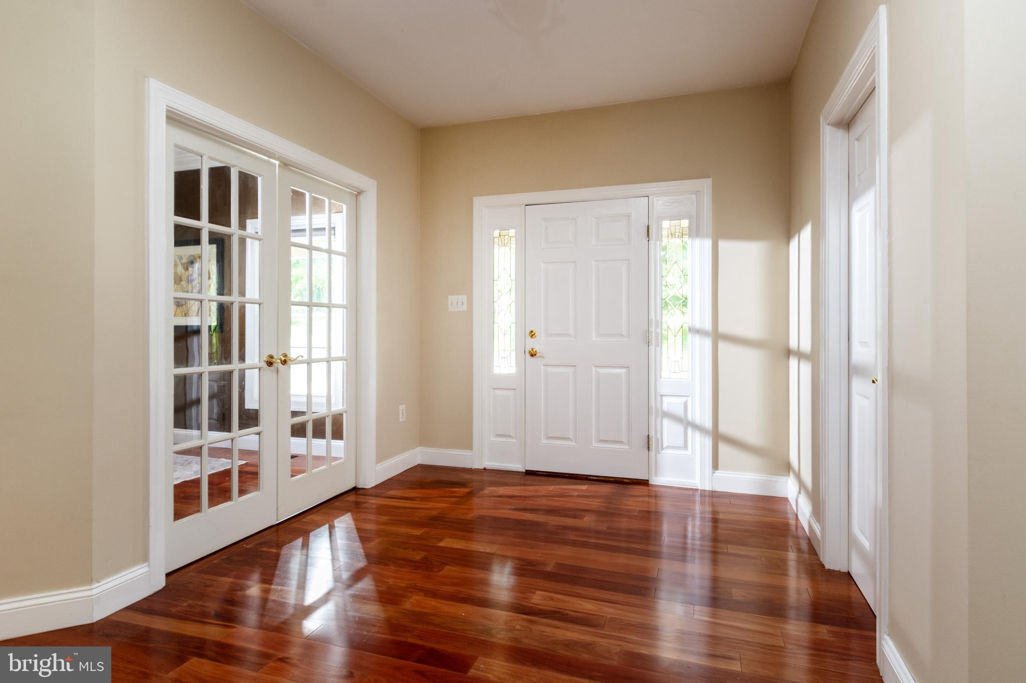 24515 Ridge Road Damascus, MD 20872 - Photo 6 of 53 Gallery Image 6